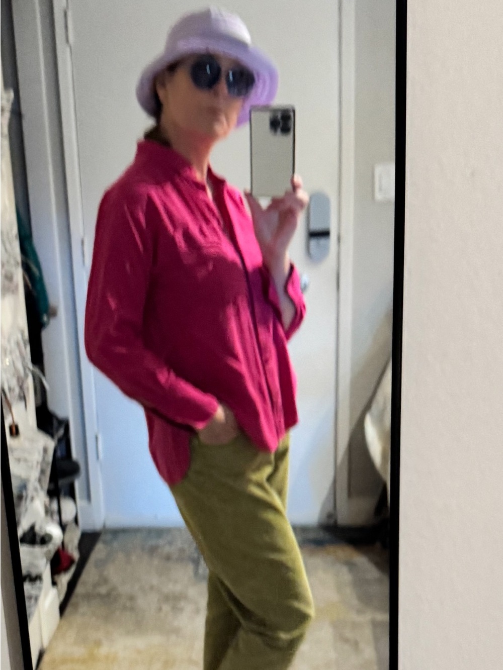 Banana Republic Women's Bright Fuchsia Button-Down Shirt 55 linen